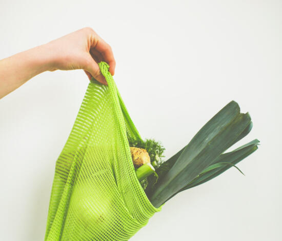 Voorbereid naar de supermarkt? Neem herbruikbare tassen mee.